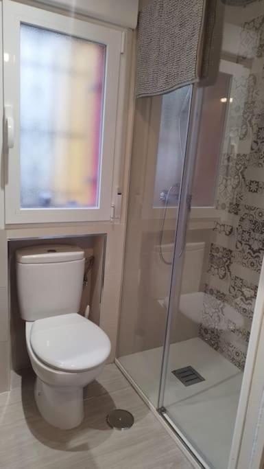 Moderno A 1km De Apartamento
